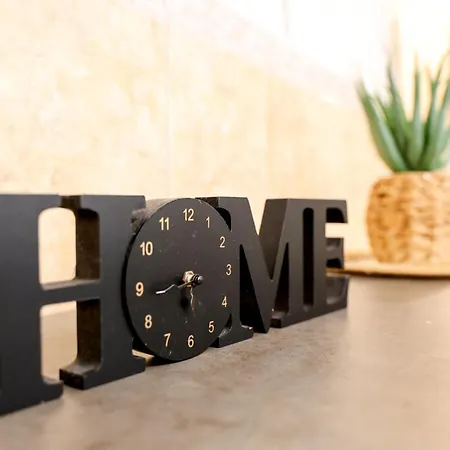 Dina House Quinzico 펜션 *