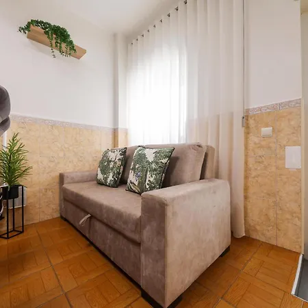 Dina House Quinzico 펜션 나자레