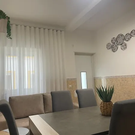 Dina House Quinzico Holiday home Nazare