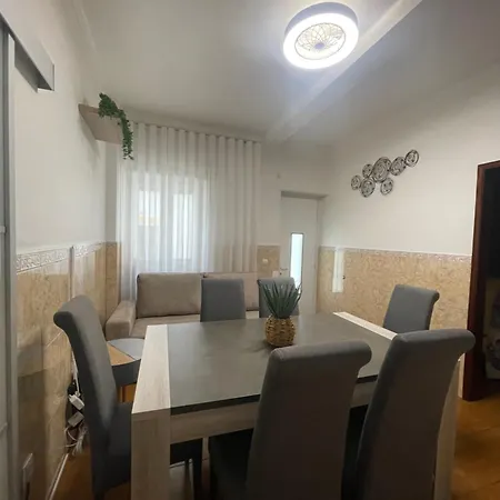 Dina House Quinzico