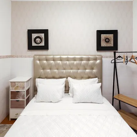 بيت للعطل Dina House Quinzico نازاريه