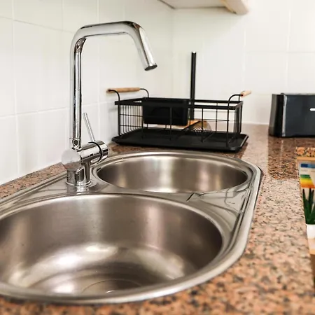 Dina House Quinzico نازاريه
