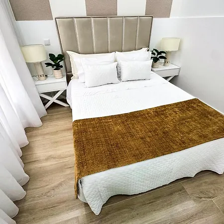 Dina House Quinzico
